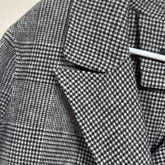 (P2) KENNETH COLE NEW YORK
Oversized wool blend coat with check print, size L - Picture 4 of 16